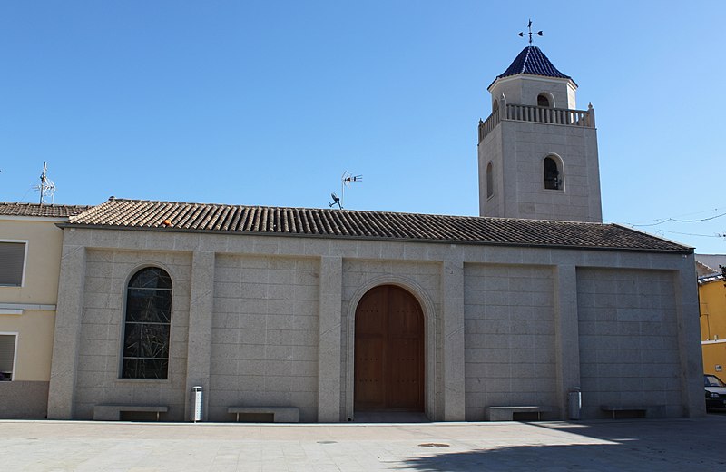 File:Daya Vieja 3 - Iglesia.jpg