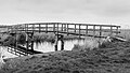 De Alde Feanen. Waterrijke natuurgebied. (Houten brug.)