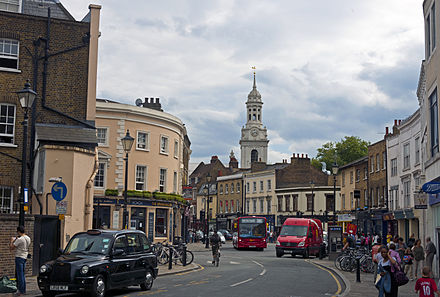 Central town. Блэкхит район Лондона. Улица Гринвич Лондон Великобритания. Лондон Гринвич улицы. Уотфорд улицы город.