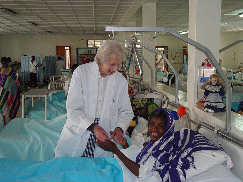 File:Dr Catherine Hamlin at the Hamlin Fistula Hospital, Ethiopia 2009. Photo- Lucy Horodny, AusAID (10693376835).jpg