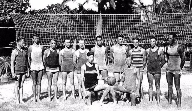 Beach volleyball players at the Outrigger Canoe Club in Hawaii, ca. 1915