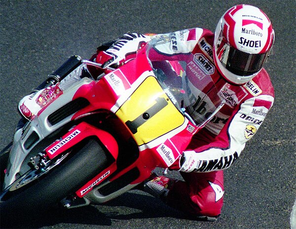 Lawson aboard the Yamaha YZR500, 1990.