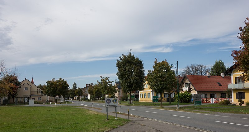 File:Eichfeld DSC04374 Steiermark.jpg