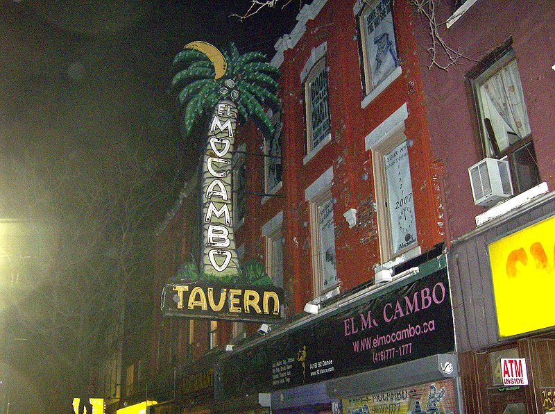 File:ElMacomboSpadinaAveToronto.jpg