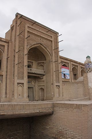 <span class="mw-page-title-main">Amir Tora Madrasah</span> Madrasah in Khiva, Uzbekistan