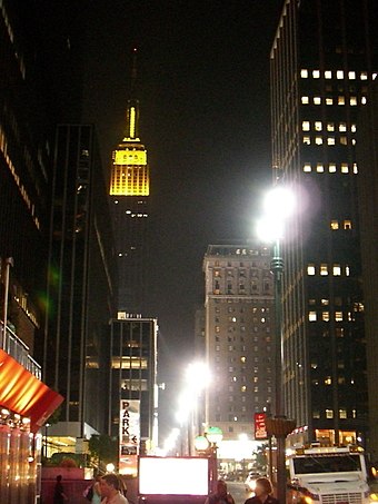 The Empire State Building was illuminated yellow to promote the film's home video release.