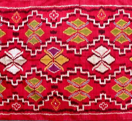 Old silk Endek from Singaraja, early 20th century tumpak bela design Endek from Sigaraja 280 x 60 cm. Tampak bela design.JPG