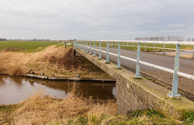 File:Fammensrakken Mûzekamp, Boornzwaag 05.jpg