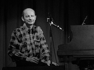 <span class="mw-page-title-main">Filip Topol</span> Czech singer, songwriter, pianist and writer