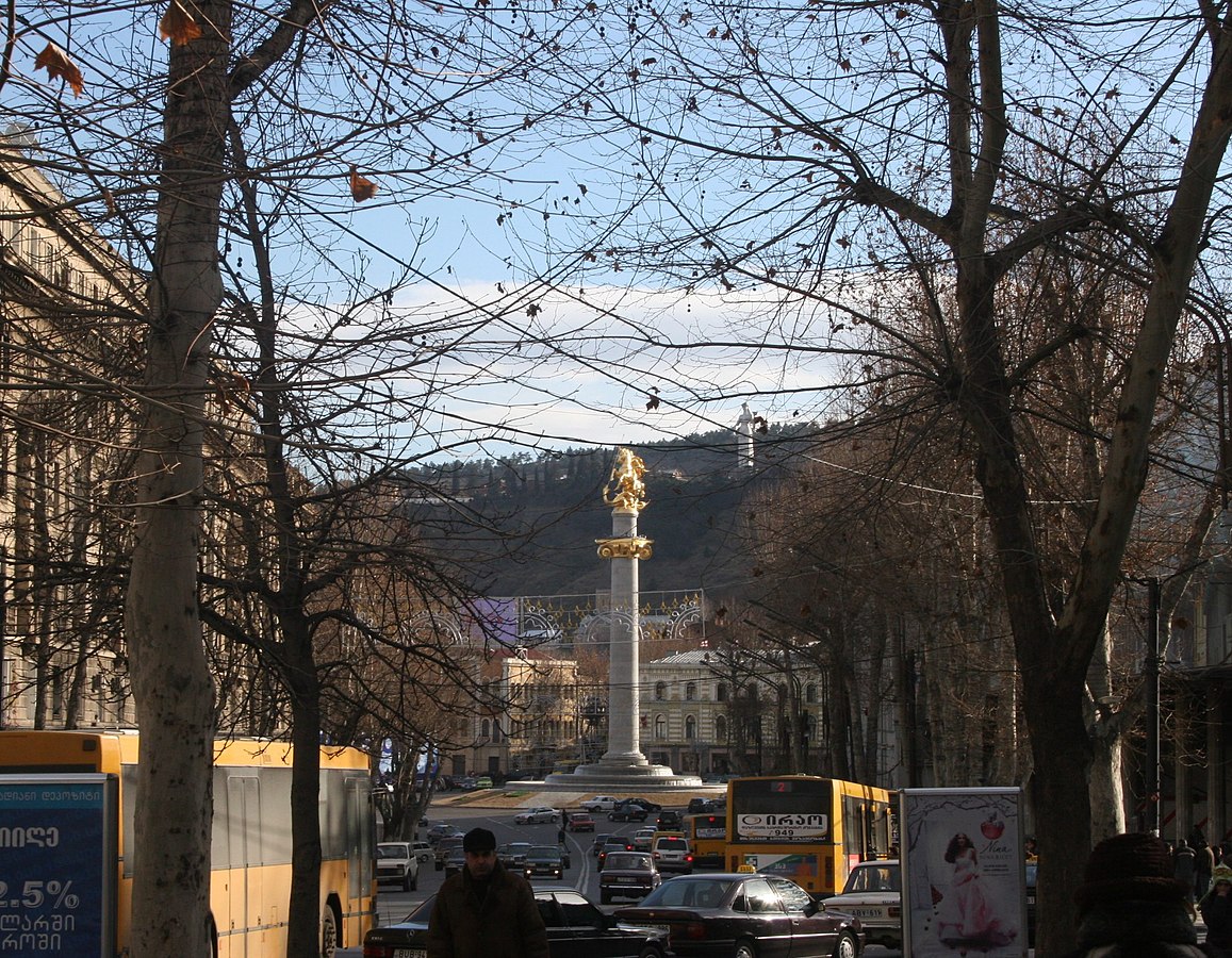 Площадь свободы в тбилиси фото