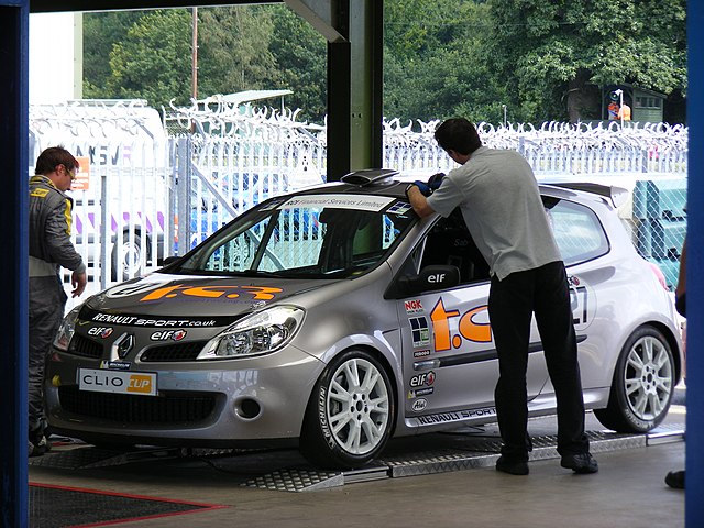 A Clio Renaultsport 197, used between 2007 and 2009