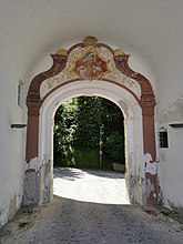 Hauptportal der ehem. Klosteranlage