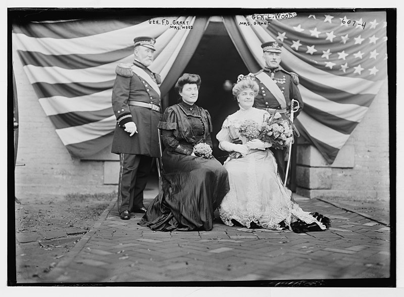 File:Gen. F.D. Grant and Gen. L. Wood, Mrs. Wood and Mrs. Grant LCCN2014682930.jpg