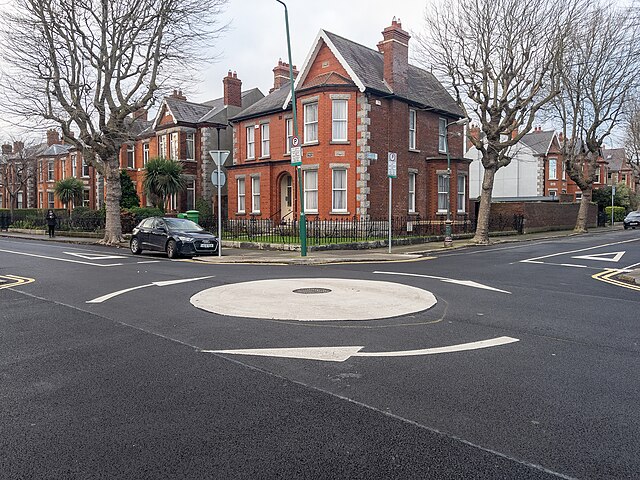 Victorian-era and Edwardian-era housing is common in Glasnevin