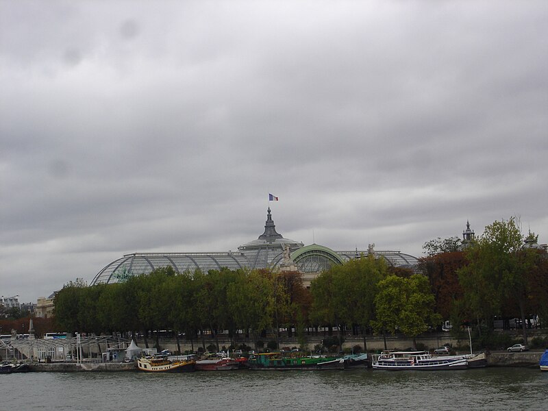 File:Grand Palais, 6 October 2010 02.jpg