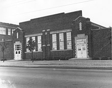 Old Arlington High School gymnasium, built in 1940 Gymnasium built in 1940 for Arlington High School (10003070).jpg