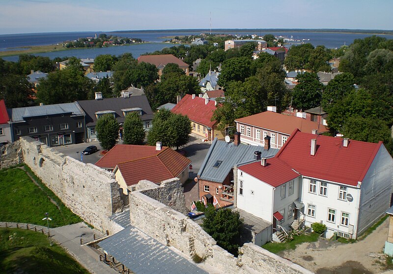 File:Haapsalu - view from Castle.jpg