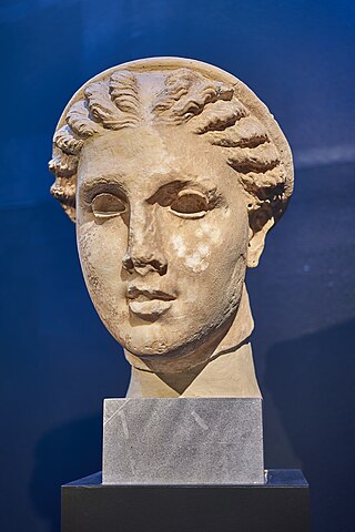 <span class="mw-page-title-main">Lycosoura Artemis</span> A Hellenistic cult statue of Artemis, part of Cthnoic/Eleusinian from Lycosoura, Arcadia, Greece