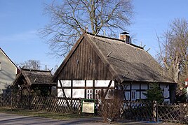 Дрвена куќа која претставува историски музеј на Хајдезе