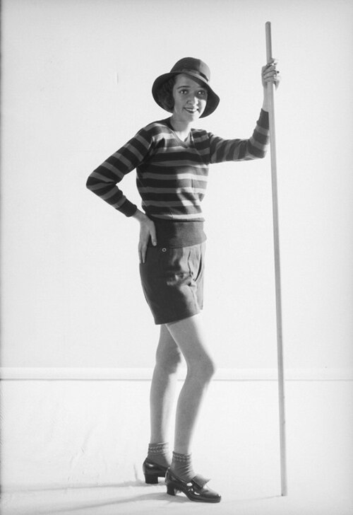 Hiking fashion, 11 July 1932