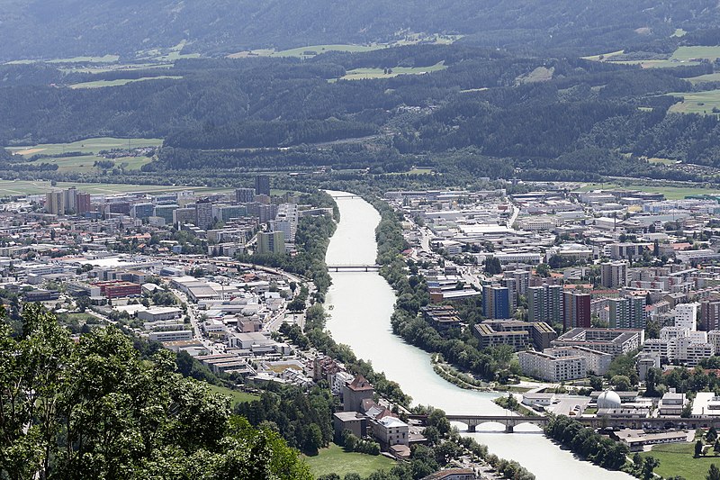 File:Innsbruck - panoramio (28).jpg