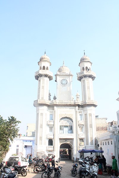 File:Jama Masjid Dargah Imam Nasir 03.jpg