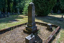 Joel Palmer Gravesite (Dayton, Oregon) .jpg