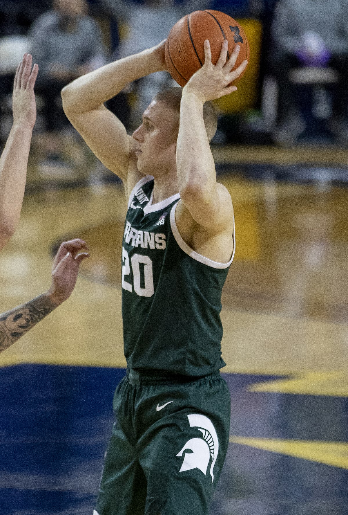 Michigan State's Joey Hauser looking forward to finally playing, facing his  brother 