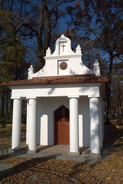 File:Kaplica Romerów.jpg