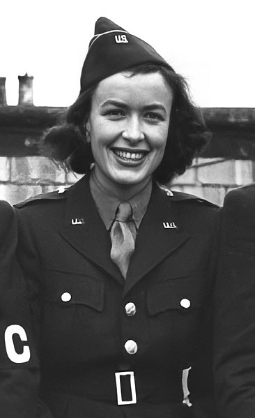 File:Kathleen Harriman wore a uniform when she was a war correspondent -b.jpg