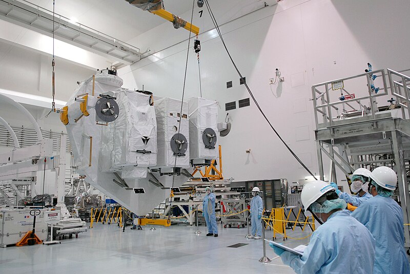 File:Kibo Exposed Section in Kennedy's SSPF in 2009 (KSC-2009-2635).jpg