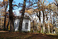 Čeština: Park u zámku Krásný Dvůr v okrese Louny - Lusthaus - Goethův pavilon. English: Castle park in the municipality of Krásný Dvůr in the Louny District, Ústí nad Labem Region, Czech Republic.