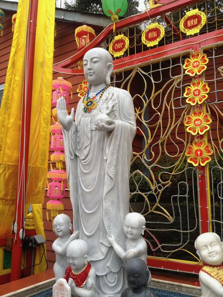 File:Ksitigarbha Bodhisattva at Vietnamese Temple.png
