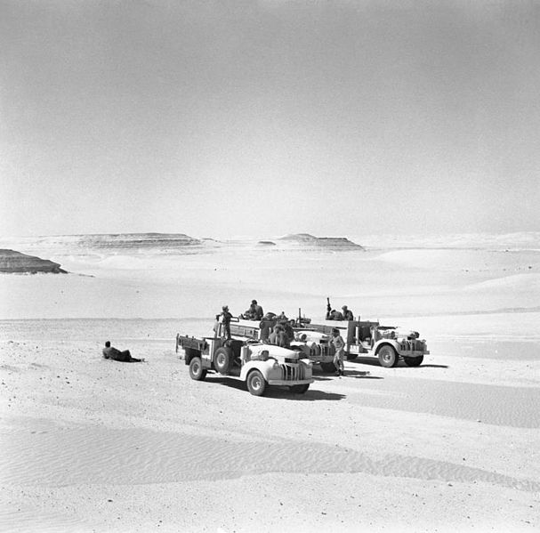 File:LRDG (Long Range Desert Group) Chevrolet 30-cwt trucks, 25 May 1942. E12385.jpg