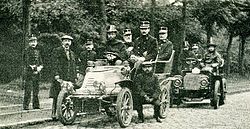 Motorised personnel of the Garde, 1904 La garde-civique.jpg