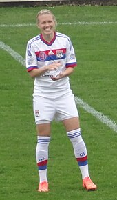 Lara Dickenmann with OL Lara Dickenmann (Olympique Lyonnais).JPG