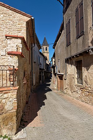 Français : Vue de l'église collégiale Saint-Rémy, Lautrec, Tarn, France. English: View of church Saint-Rémy (Lautrec, Tarn, France)