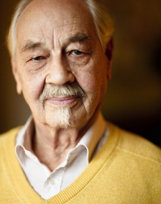 <span class="mw-page-title-main">Lennart Hellsing</span> Swedish childrens book writer and poet