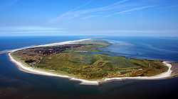 Aerial view o Spiekeroog frae the wast