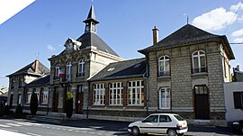 The town hall in Lavannes