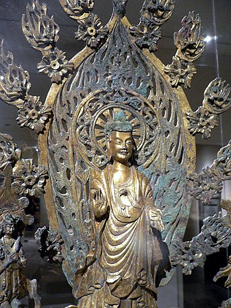 Bronze budista de Wei Setentrional (524), com um ano duplo no interior de uma mandorla de fogo.