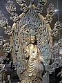 Bodhisattva Maitreya, bronze doré pour autel privé, daté 524, H. 76,9 L. 40,6 cm. Hebei. Metropolitan Museum of Art ; comparaison : [1]Musée Guimet