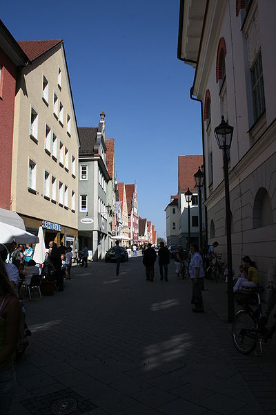 File:MemmingenKalchstrasse1.jpg