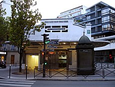 Metro de Paris - Ligne 3bis - Saint-Fargeau 01.jpg