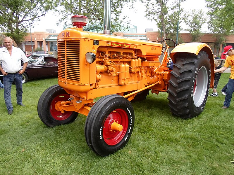 File:Minneapolis-Moline GB Diesel Tractor (7615388794).jpg