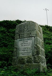 Mary MacDonald wrote the Gaelic words to a hymn, which became an English favourite (Child in a manger). The tune was re-used for Morning has broken - probably the most famous Gaelic tune in the world. Beside the main road, near Ardtun where she died.