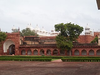 <span class="mw-page-title-main">Moti Masjid (Agra Fort)</span> Mosque in Agra