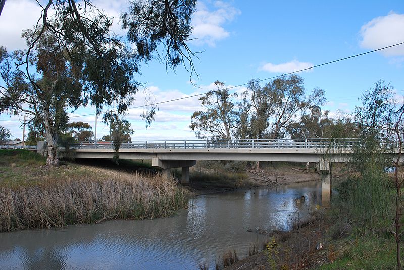 File:MoulameinBillabongCreekBridge.JPG