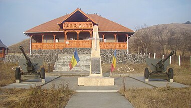 Monumentul martirilor ucişi de trupele horthyste în satul Mureșenii de Câmpie