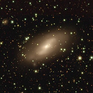 <span class="mw-page-title-main">NGC 4744</span> Barred lenticular galaxy in the constellation Centaurus